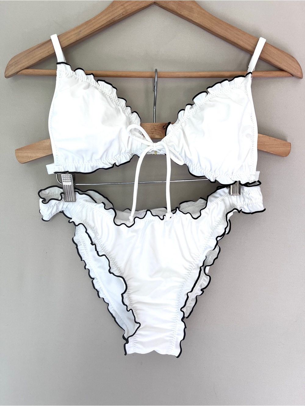 Wild Fable White Ruffle Bikini Set Contrast Trim Coquette Swimwear • Size S